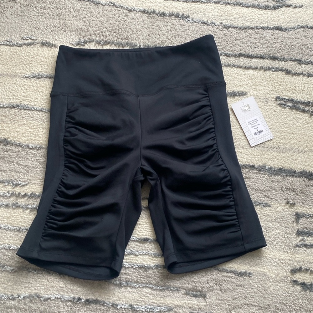 Fashion Nova Ruched Short
